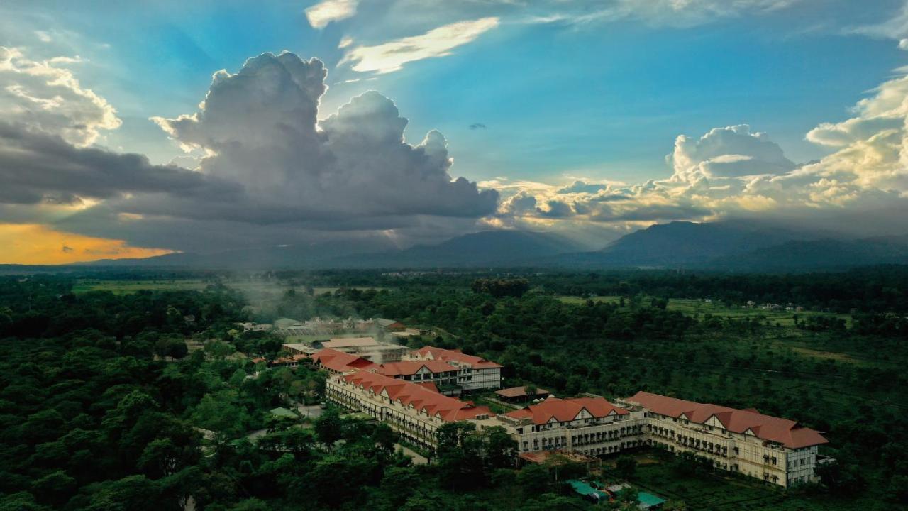Mayfair Tea Resort Siliguri Ngoại thất bức ảnh
